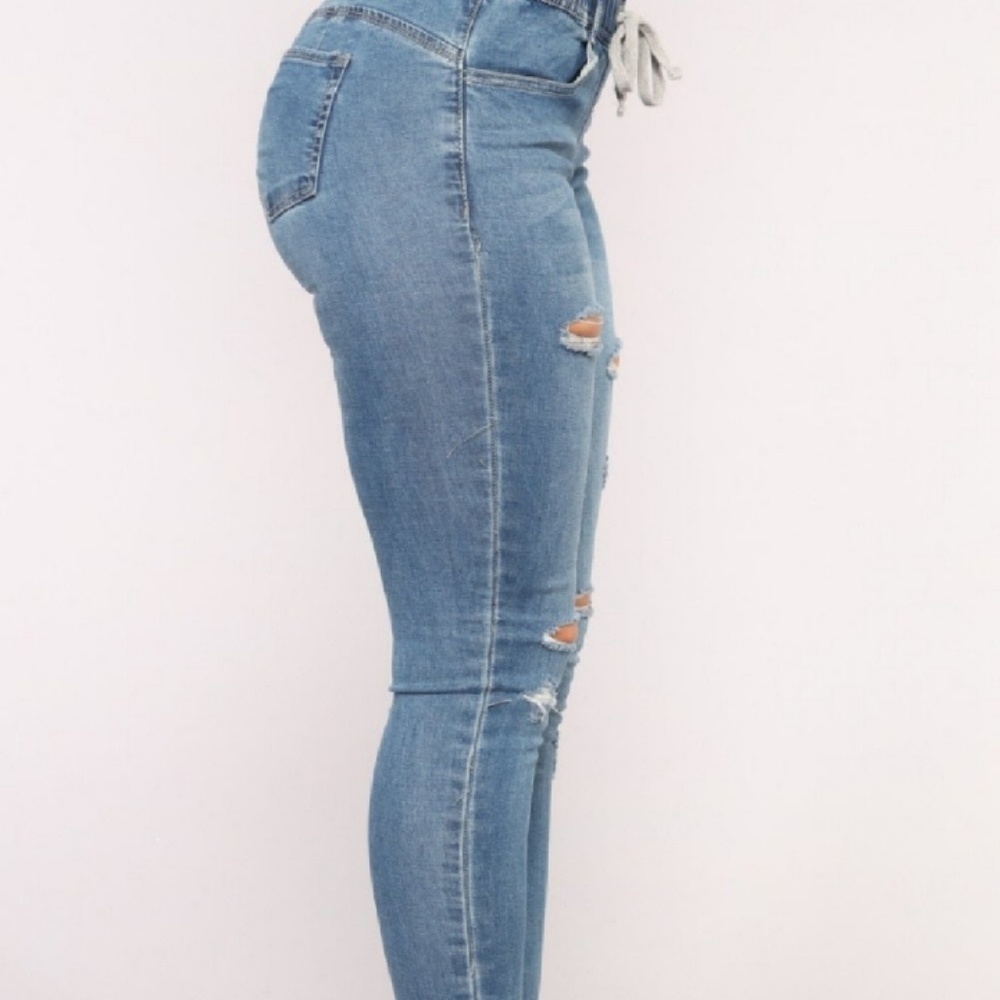 FashionNova Jeans size 1x stretchy